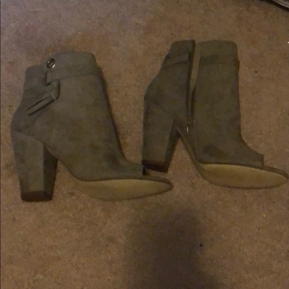 Just fab peep tow booties size 11!